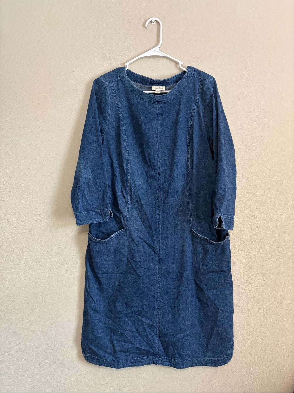 J. Jill denim shift dress with three-quarter sleeves and front pockets M‎ tall
